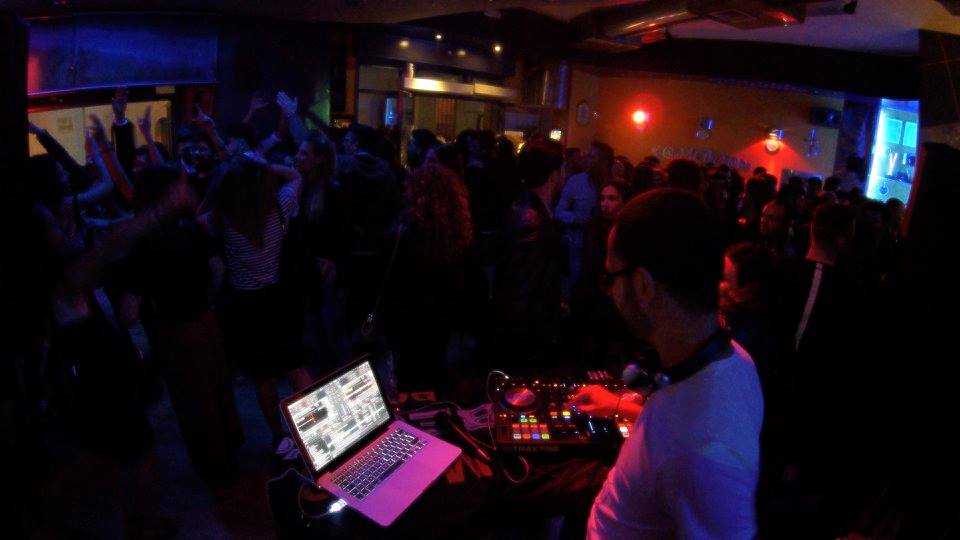 ALDENT live performance 20