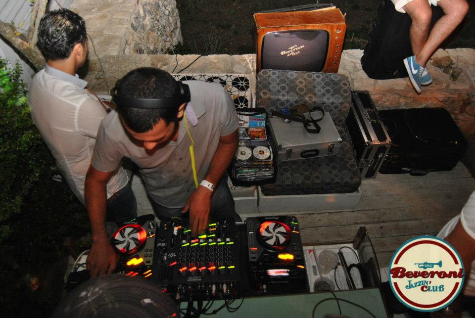 ALDENT live performance 14