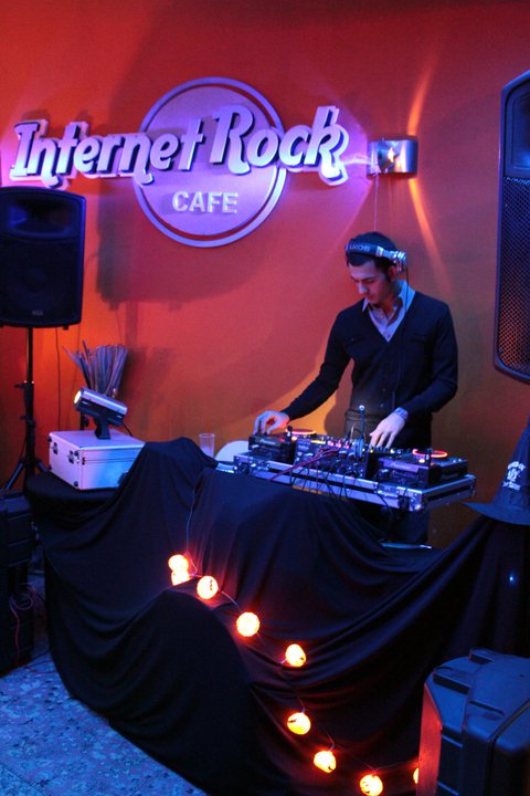 ALDENT live performance 3