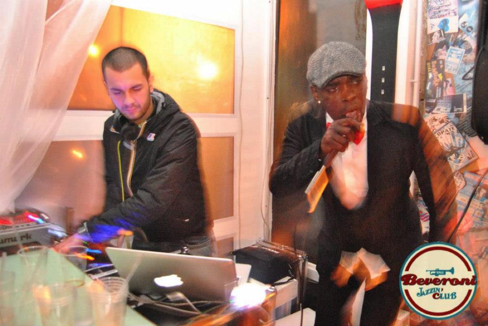 ALDENT live performance 16